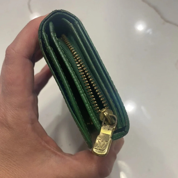 Louis Vuitton LV Green Leather Wallet Vintage EPI - Picture 9 of 11